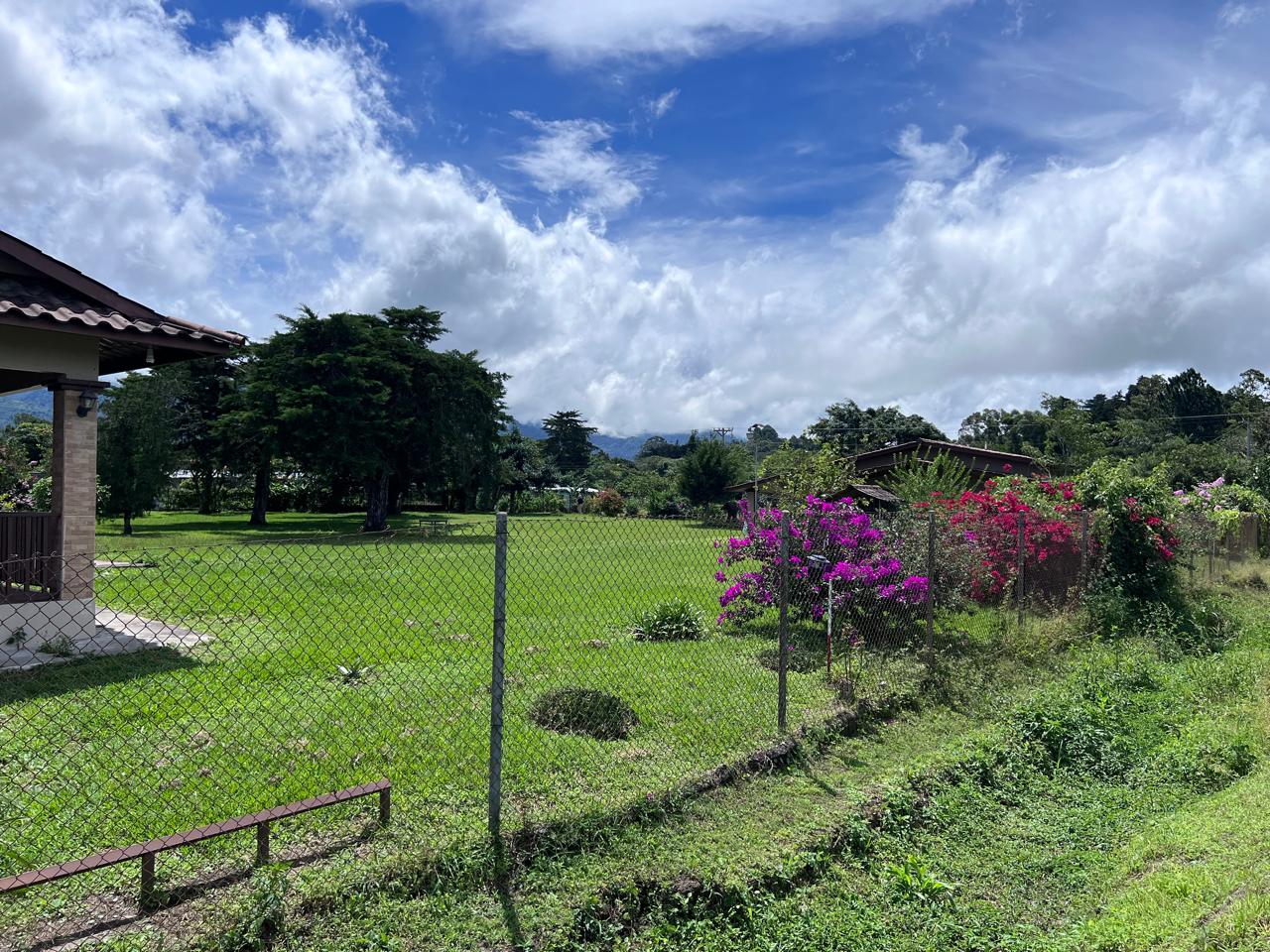 For sale 744 meter in Volcan — photo 4